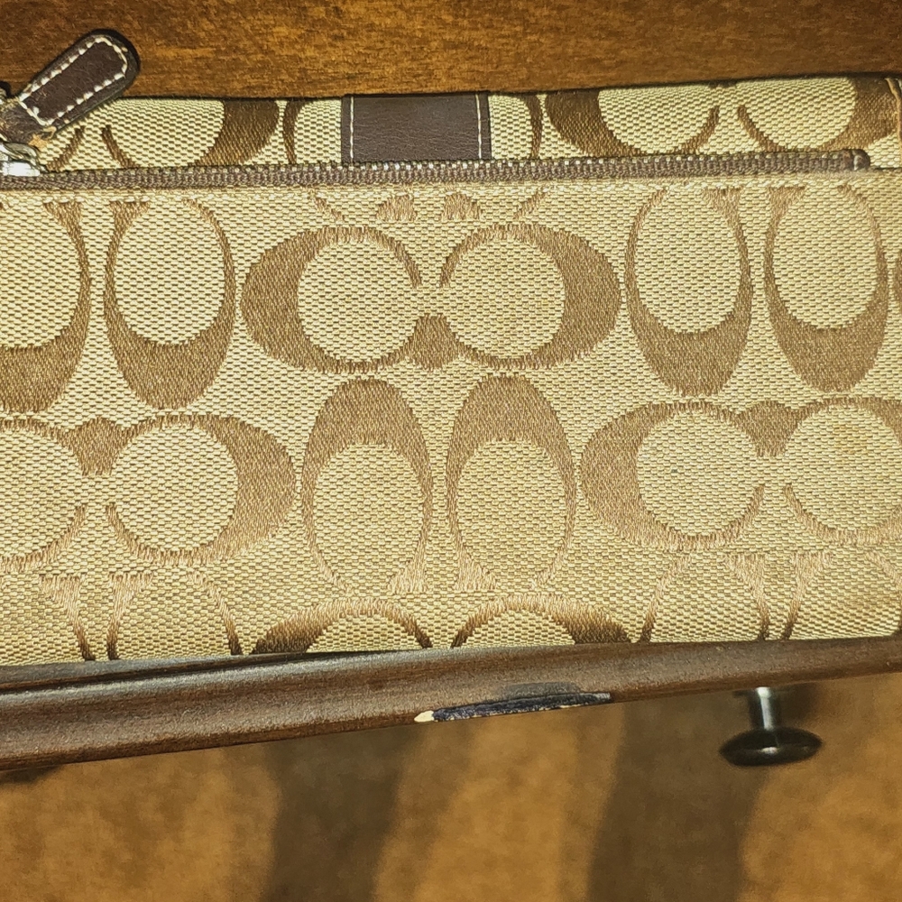 Coach wallet in preloved condition